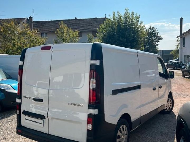 Utilitaire léger Renault Trafic Autre Fourgon L1H1 1000 2.0 dCi 120 Blanc - 3