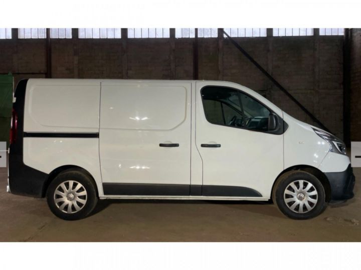 Utilitaire léger Renault Trafic Autre Fourgon L1H1 1000 Kg 2.0 dCi 120 Grand Confort Blanc - 6