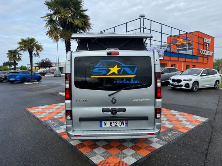 Utilitaire léger Renault Trafic Autre FOURGON L1H1 2.0 dCi 130 BV6 ANTILOPE VAN FLEX PLUS Gris Clair - 4