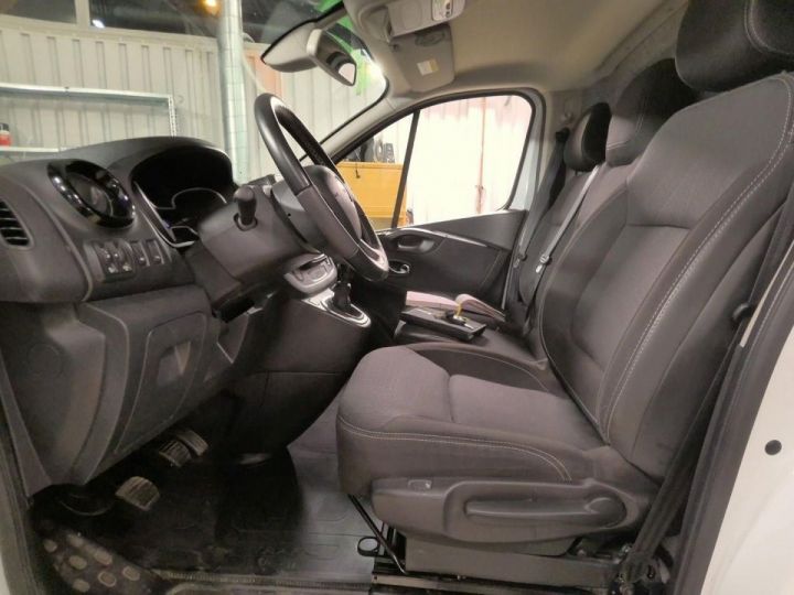 Utilitaire léger Renault Trafic Autre FOURGON L2H1 2.0 DCI 120 GRAND CONFORT Blanc - 4