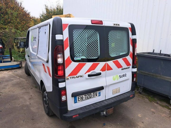 Utilitaire léger Renault Trafic Autre Furgon L1H1 1200 Confort 1.6 dCi 145CV BVM6 E6 BLANC - 4