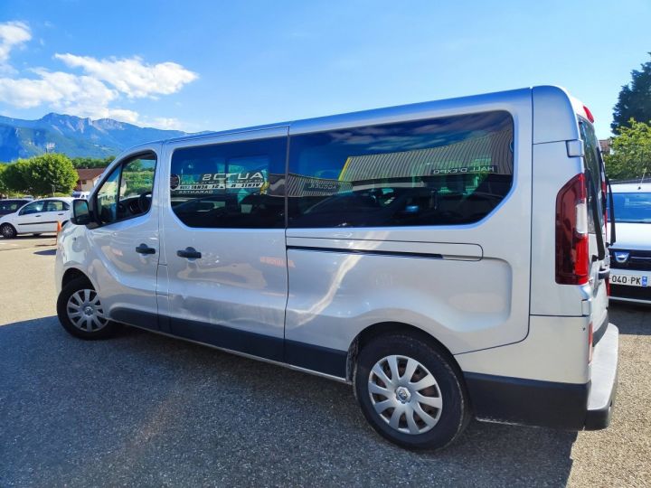 Utilitaire léger Renault Trafic Autre III 1.6 dCi 125 Energy L2 Intens GRIS CLAIR - 3