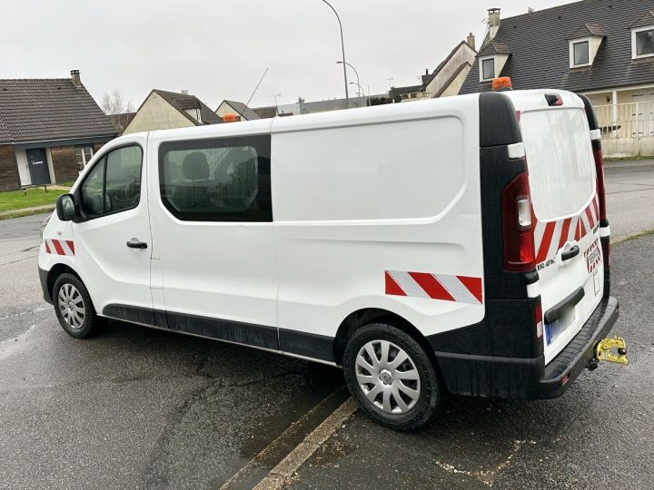 Utilitaire léger Renault Trafic Autre III 2.0 DCI 170CV BVA L2H1 6 PLACES ENTRETIEN COMPLET A JOUR 17492HT Blanc Métallisé - 3