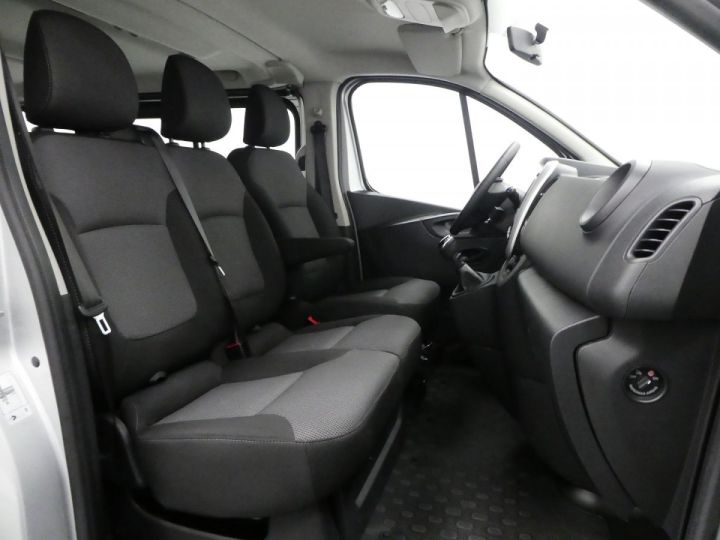 Utilitaire léger Renault Trafic Autre III COMBI L2 2.0 DCI 120CH S&S ZEN 9 PLACES GRIS C - 7