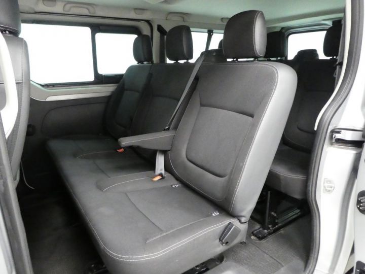 Utilitaire léger Renault Trafic Autre III COMBI L2 2.0 DCI 145CH ENERGY S&S INTENS 9 PLACES GRIS C - 8