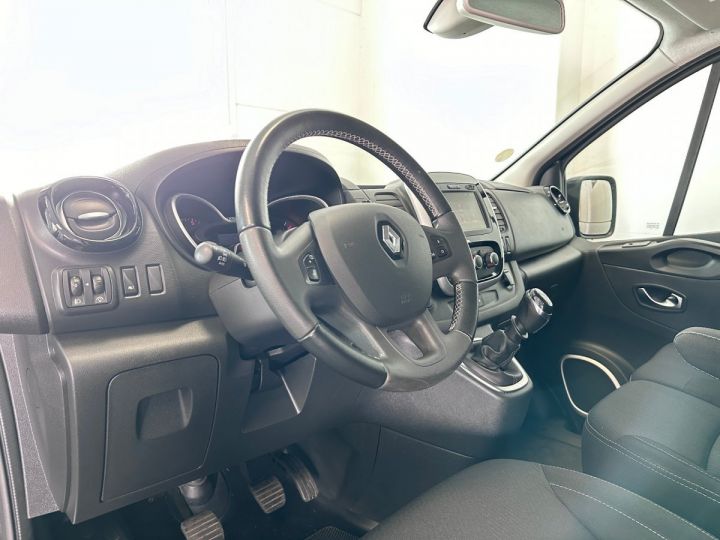 Utilitaire léger Renault Trafic Autre III Combi  L2H1 DCi 145 ENERGY S&S Intens 2 9 sièges Noir - 14