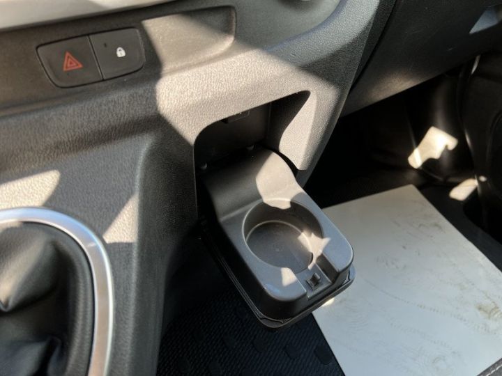 Utilitaire léger Renault Trafic Autre III FG L1H1 1000 2.0 DCI 120CH CABINE APPROFONDIE / APPLE CARPLAY / RÉGULATEUR DE VITES Blanc - 8