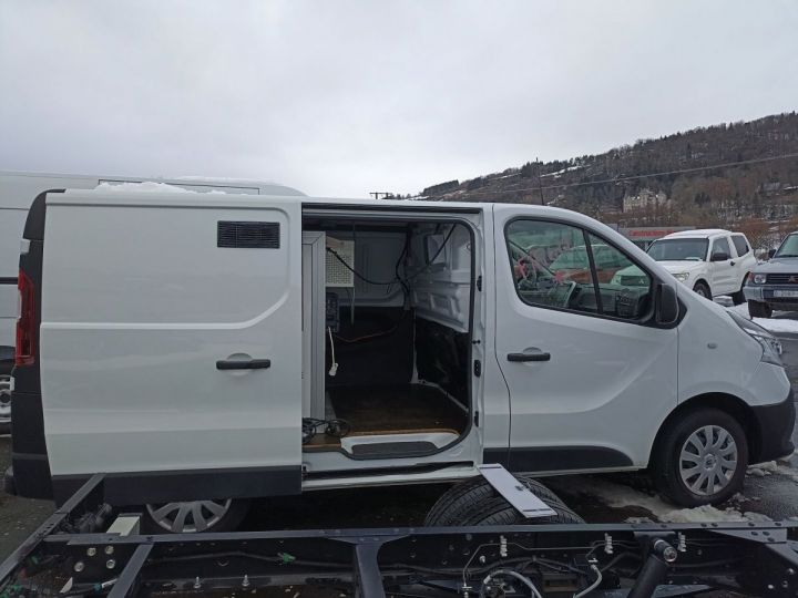 Utilitaire léger Renault Trafic Autre III FG L1H1 120CH Blanc - 6