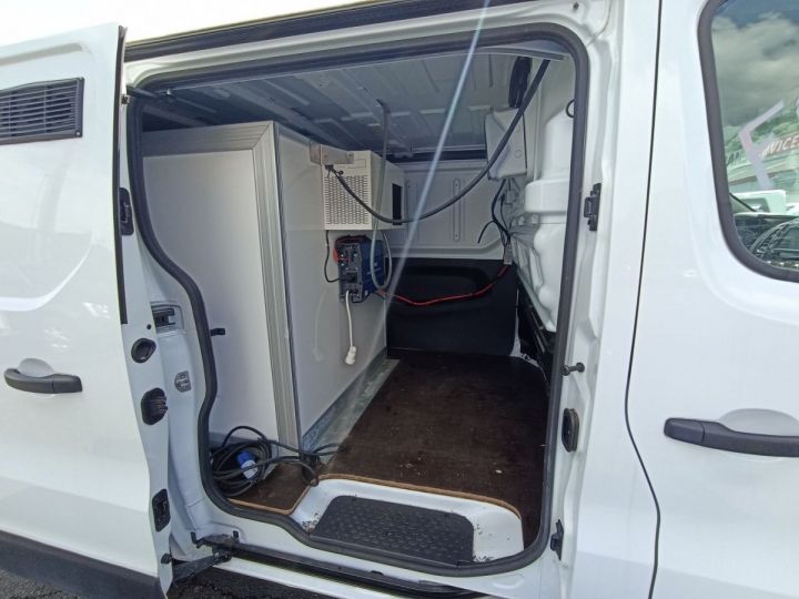 Utilitaire léger Renault Trafic Autre III FG L1H1 120CH Blanc - 9