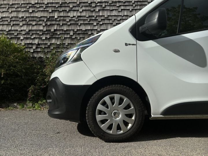 Utilitaire léger Renault Trafic Autre III FG L1H1 2.0 DCI 120CH 6PPLACES - GARANTI 12 MOIS PRENIUM Blanc - 3