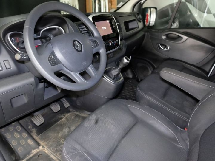 Utilitaire léger Renault Trafic Autre III FG L2H1 1300 2.0 DCI 120CH 1ERE MAIN Blanc - 7