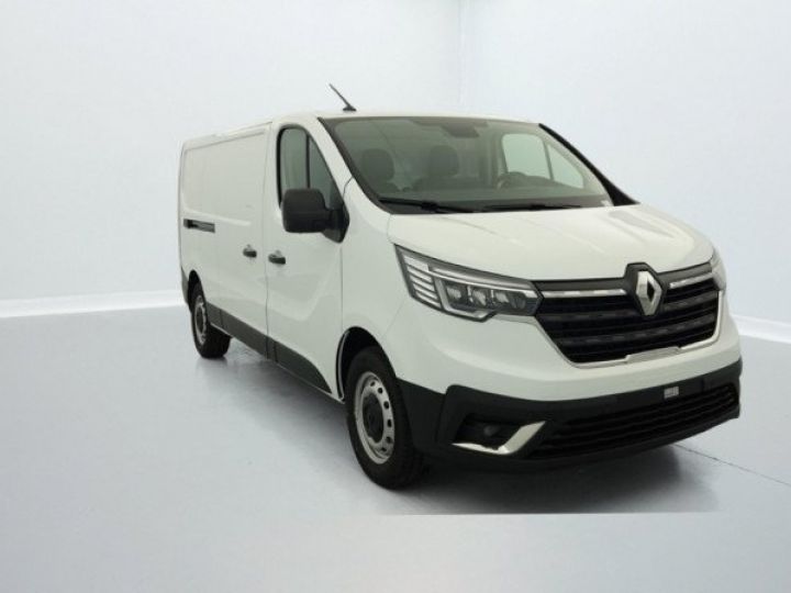 Utilitaire léger Renault Trafic Autre III FG L2H1 3T 2.0 BLUE DCI 130CH CONFORT E6E Blanc - 1