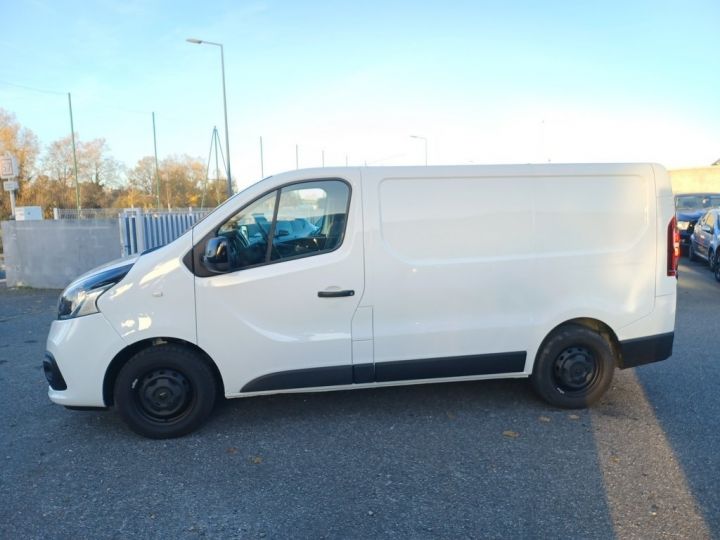 Utilitaire léger Renault Trafic Autre III FOURGON L1H1 1.6 DCi 90CV, HISTORIQUE D ENTRETIEN A JOUR, PAS DE FAP d'ADBLUE Blanc - 4