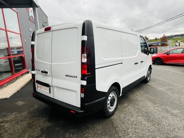 Utilitaire léger Renault Trafic Autre L1 H1 2T8 2,0 DCI 130 GRAND CONFORT GPS ANDROID FEUX FULL LED APPLE CARPLAY RADAR DE RECUL RE Blanc - 3