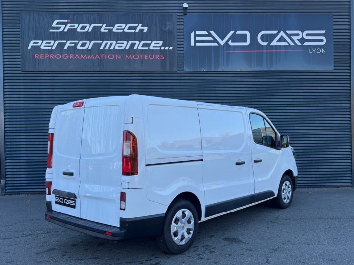 Utilitaire léger Renault Trafic Autre L1H1 2T8 2.0 Blue dCi 130ch Confort Led pure vision/ CarPlay/ TVA Récupérable Blanc Métallisé - 2