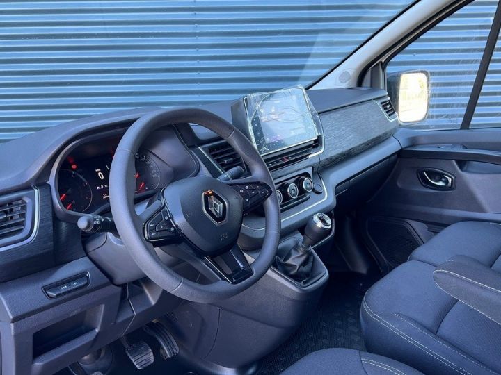 Utilitaire léger Renault Trafic Autre L1H1 2T8 2.0 Blue dCi 130ch Confort Led pure vision/ CarPlay/ TVA Récupérable Blanc Métallisé - 7