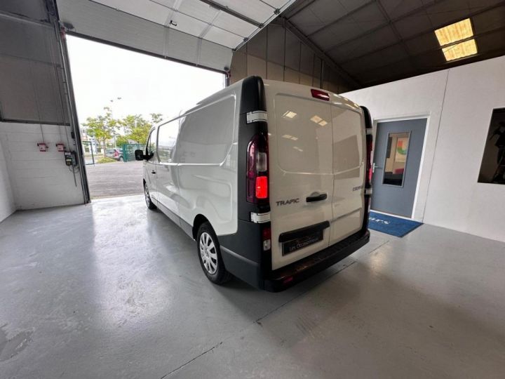 Utilitaire léger Renault Trafic Autre L2H1 1300 Kg 2.0 dCi - 120 Fourgon Confort L2H1 Prix HT BLANC - 4