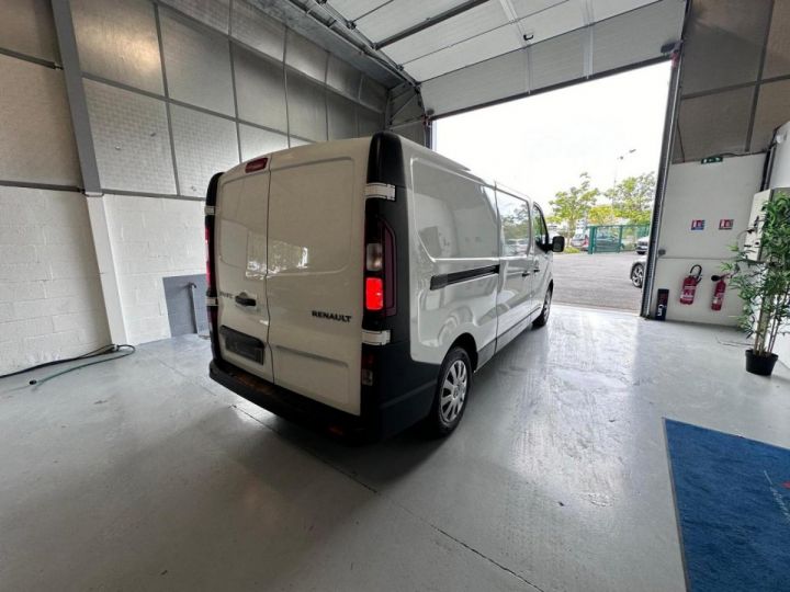 Utilitaire léger Renault Trafic Autre L2H1 1300 Kg 2.0 dCi - 120 Fourgon Confort L2H1 Prix HT BLANC - 16