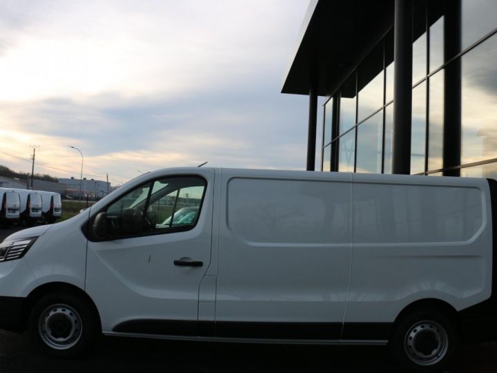 Utilitaire léger Renault Trafic Autre L2H1 3000 Kg 2.0 Blue dCi - 150 III FOURGON Fourgon Grand Confort L2H1 PHASE 3 Blanc Glacier - 15