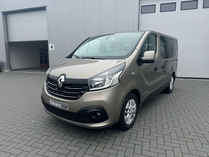 Utilitaire léger Renault Trafic Autre Passenger 1.6 dCi Energy Twin Turbo Luxe -8 PLACES Beige Métallisé - 3