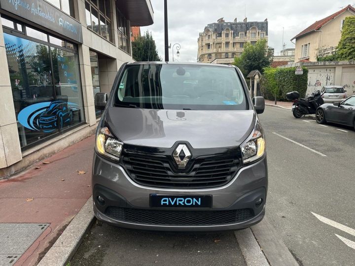 Utilitaire léger Renault Trafic Autre SpaceClass 1.6 DCI 145 ENERGY 9PL Gris Métallisé - 2