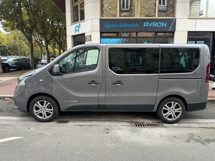 Utilitaire léger Renault Trafic Autre SpaceClass 1.6 DCI 145 ENERGY 9PL Gris Métallisé - 3