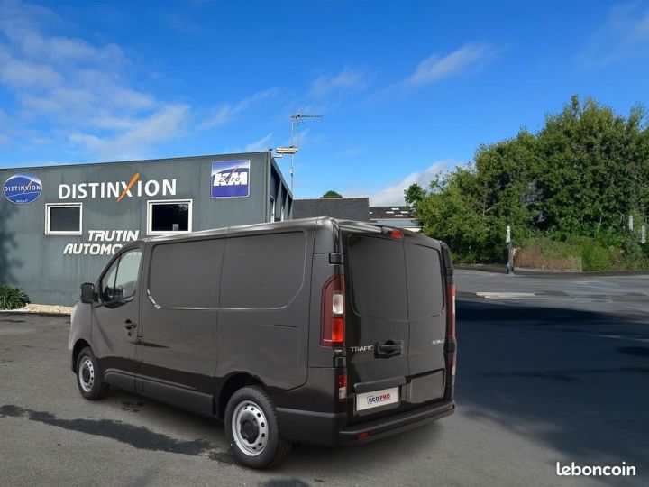 Utilitaire léger Renault Trafic Autre Van L1H1 Extra 2.8T Blue DCi 130 Leasing Noir - 3