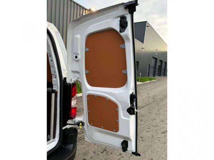 Utilitaire léger Toyota ProAce Autre CITY 1.5 100 CH Medium Business - 3 PLACES - 16 660HT BLANC - 26