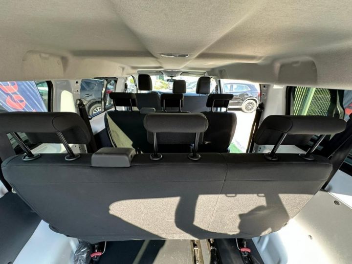 Utilitaire léger Toyota ProAce Autre COMBI 2.0 D4D 140 LONG DYNAMIC 9 PLACES Blanc Banquise - 23