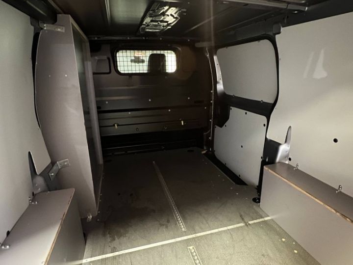 Utilitaire léger Toyota ProAce Autre Medium 2.0 D-4D 120 Business BVA MY20 Gris Aluminium Métallisé - 15