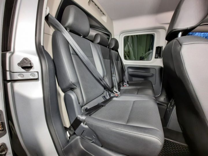 Utilitaire léger Volkswagen Caddy Autre Maxi 1.4 TSI Maxi Highline 125Ch Boite DSG *double cabine 5plcs*/ Garantie 12 Mois Gris - 26