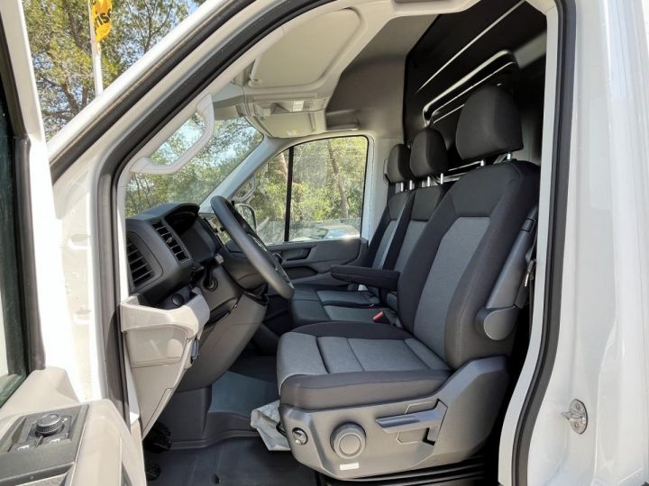 Utilitaire léger Volkswagen Crafter Autre 30 L3H3 2.0 TDI - 140  2017 FOURGON Van 30 L3H3 Business BLANC - 11