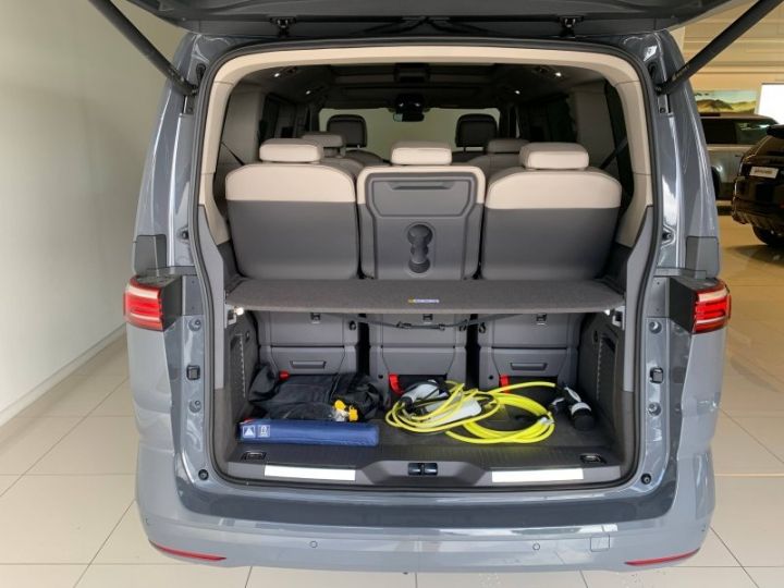 Utilitaire léger Volkswagen Multivan Autre 1.4 eHybrid 218ch Life Court DSG6 Pure Grey - 16