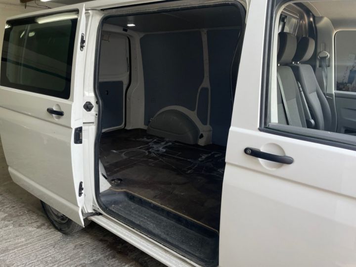 Utilitaire léger Volkswagen Transporter Autre 6.1 VAN VITRE L1H1 2.0 TDI 150 BVM6 BUSINESS LINE Blanc - 22