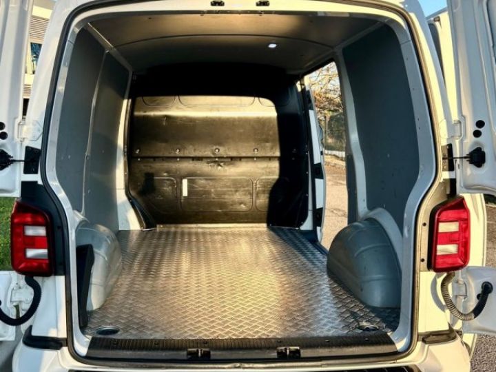 Utilitaire léger Volkswagen Transporter Autre T6 L1H1 EDITION 30 2.0 L TDI 204 Ch DSG7 2° MAIN FR Blanc Pur - 27