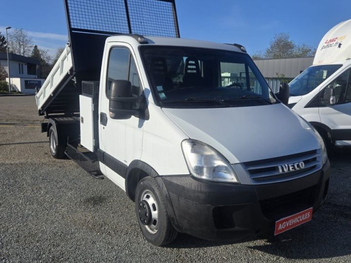 Utilitaire léger Iveco Daily Benne arrière  35C15 TRI-BENNE COFFRE 3T5 MOTEUR 3.0L 150CV BLANC - 4