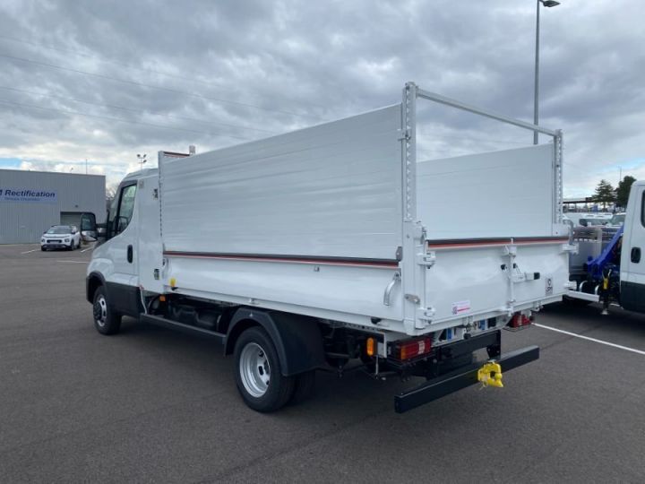 Utilitaire léger Iveco Daily Benne arrière 35C16 BENNE REHAUSSE 45900E HT Blanc - 2