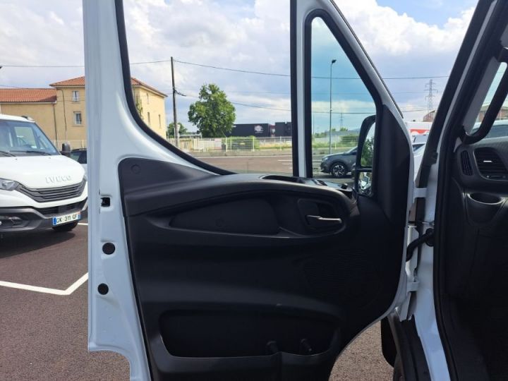 Utilitaire léger Iveco Daily Benne arrière 35C18 BENNE GPS + CAMERA Blanc - 19