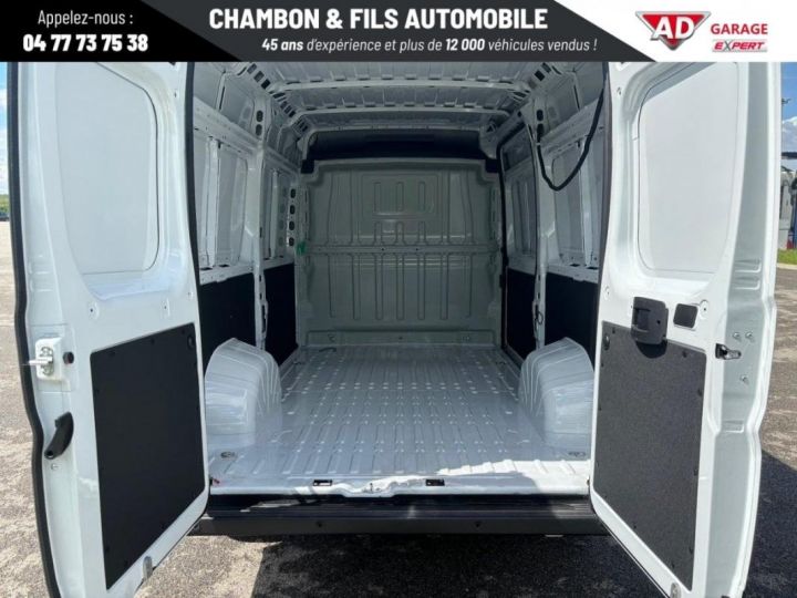 Utilitaire léger Peugeot Boxer Fourgon tolé FOURGON TOLE 3.3 T L2H2 BLUEHDI 140 S BVM6 Blanc - 7