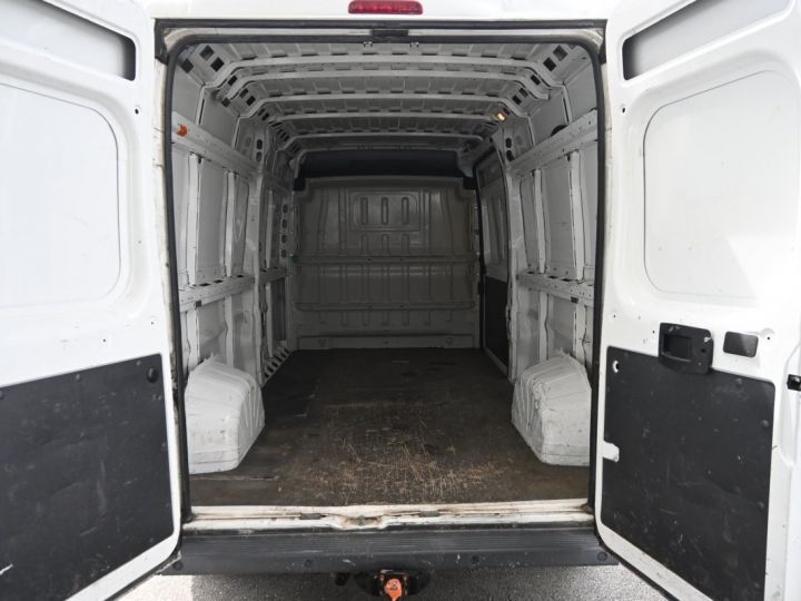 Utilitaire léger Peugeot Boxer Fourgon tolé FOURGON TOLE 330 L2H2 BLUEHDI 110 PREMIUM Blanc - 8