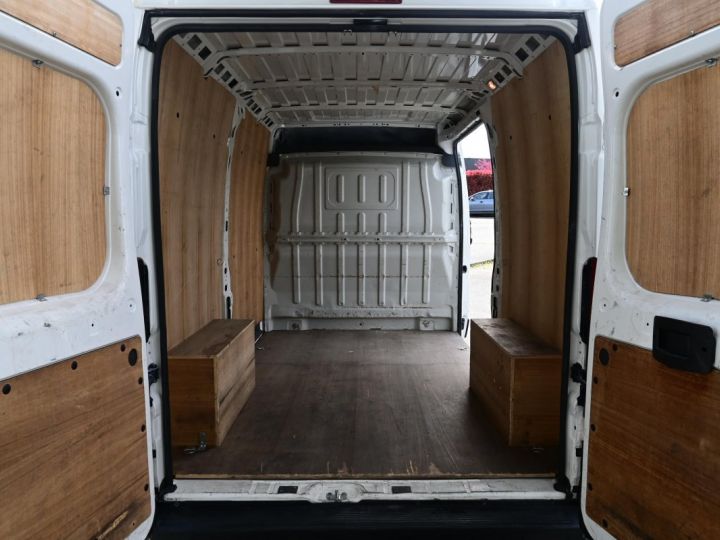 Utilitaire léger Peugeot Boxer Fourgon tolé FOURGON TOLE 330 L2H2 BLUEHDI 110 PREMIUM Blanc - 11