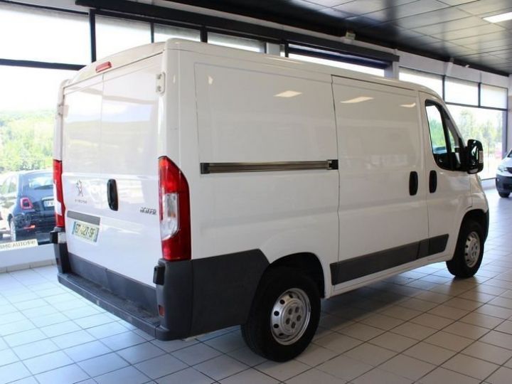 Utilitaire léger Peugeot Boxer Fourgon tolé FOURGON TOLE 333 L1H1 BLUEHDI 110 PREMIUM  - 2