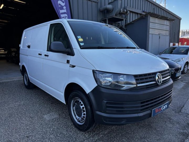 Utilitaire léger Volkswagen Transporter Fourgon tolé 2.0 16V TDI 140ch T6 Fourgon Tôlé L1H1 Aménagé BLANC - 3