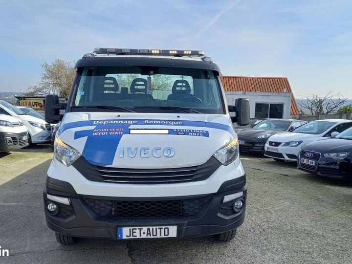 Utilitaire léger Iveco Daily Plateau 35C 35C18 35180 HI MATIC PORTE VOITURE DEPANNEUSE PLATEAU BASCULANT BVA Blanc - 3