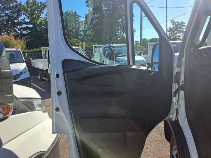 Utilitaire léger Iveco Daily Plateau 35C16 PLATEAU 48800E HT Blanc - 23