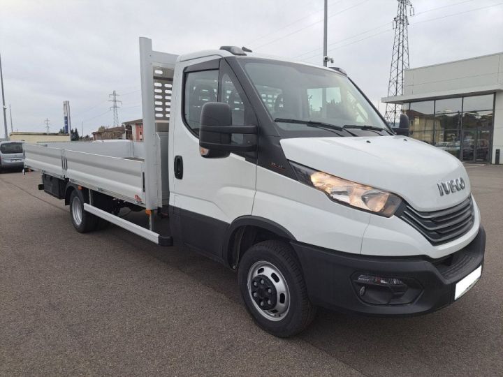 Utilitaire léger Iveco Daily Plateau 35C16 PLATEAU 5M 49000E HT Blanc - 1