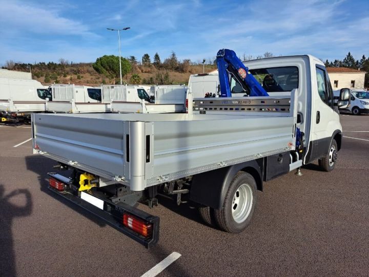 Utilitaire léger Iveco Daily Plateau 35C18 GRUE PLATEAU 75000E HT Blanc - 2