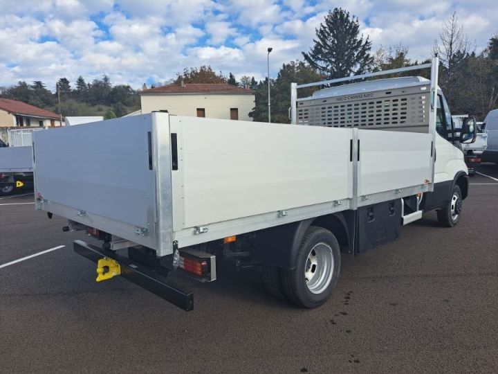 Utilitaire léger Iveco Daily Plateau 35C18 PLATEAU 46500E HT Blanc - 2