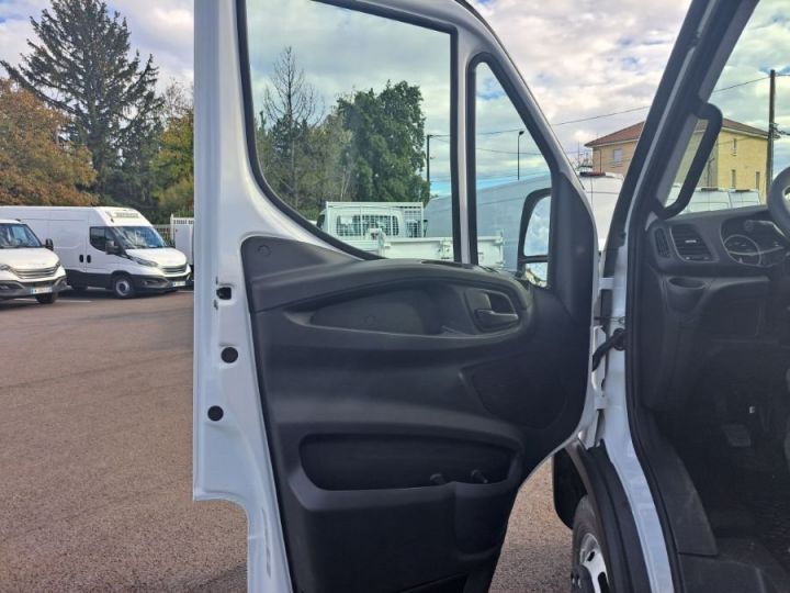 Utilitaire léger Iveco Daily Plateau 35C18 PLATEAU 46500E HT Blanc - 20