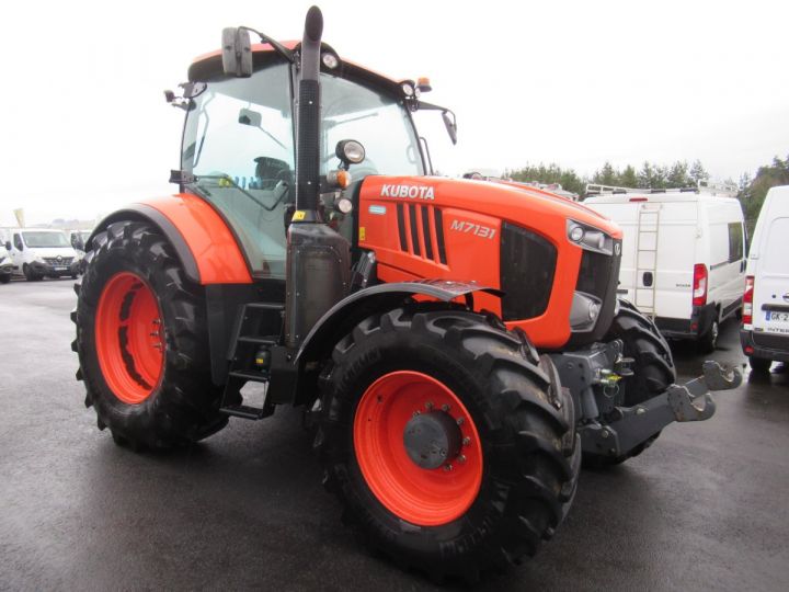 Varias utilidades TRACTEUR KUBOTA M7131 150CV  - 2